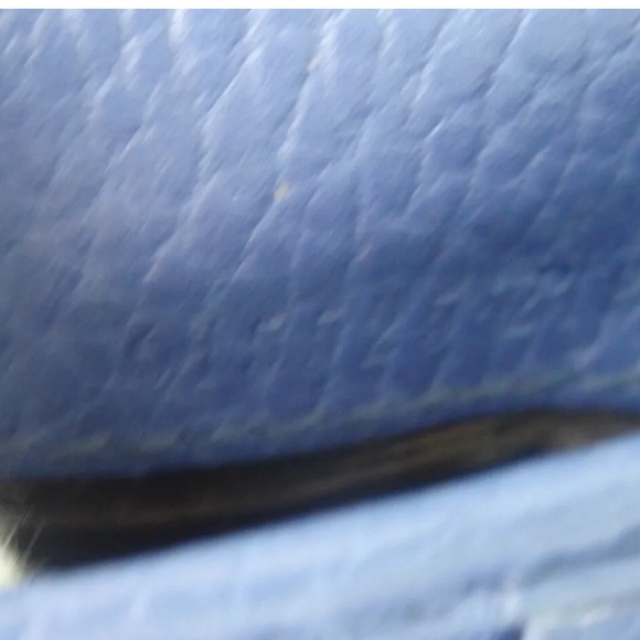 Authentic GUCCI Interlocking GG wallet leather 💝 - Picture 7 of 8